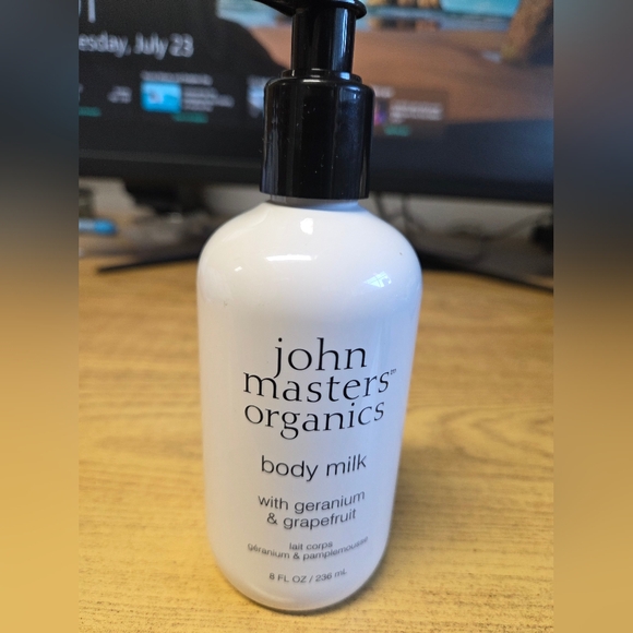 John Masters Organic White Body Milk - Picture 2 of 2